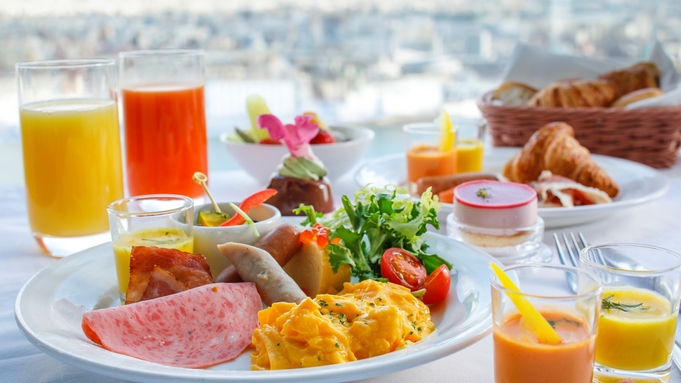 【期間限定】32階スカイレストランのプレミアム朝食付きでこの価格！優雅なモーニングタイム＜朝食付＞